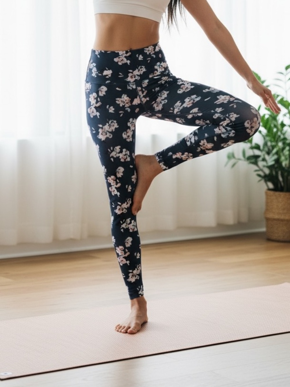 Beyond yoga Olympus Impressionist Floral High Waisted Legging XS